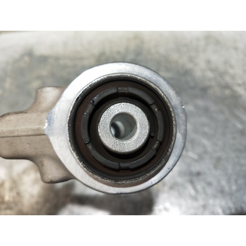 Recambio de brazo suspension superior delantero izquierdo para jaguar xj 3.0 v6 diesel cat referencia OEM IAM   