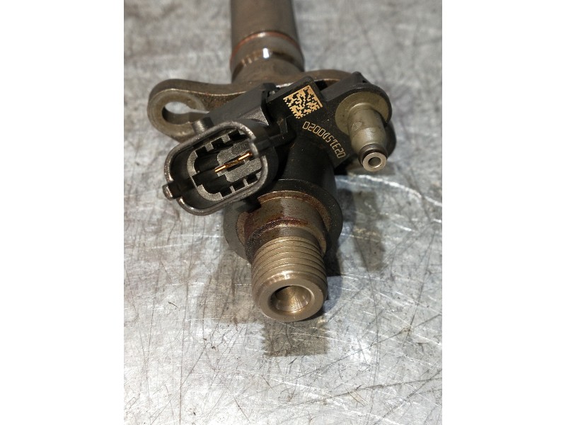 Recambio de inyector para jaguar xj 3.0 v6 diesel cat referencia OEM IAM 0445116013 9X2Q9K546DB BOSCH
