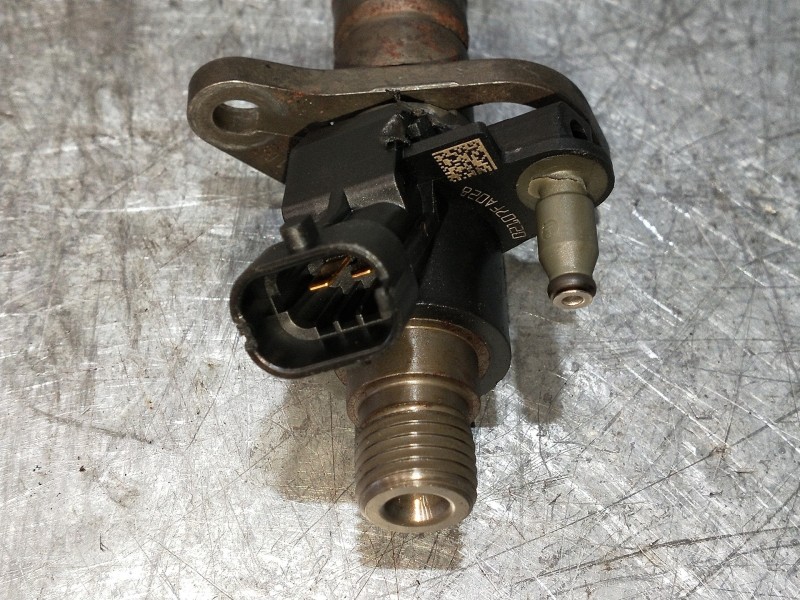 Recambio de inyector para jaguar xj 3.0 v6 diesel cat referencia OEM IAM 0445116013 9X2Q9K546DB BOSCH