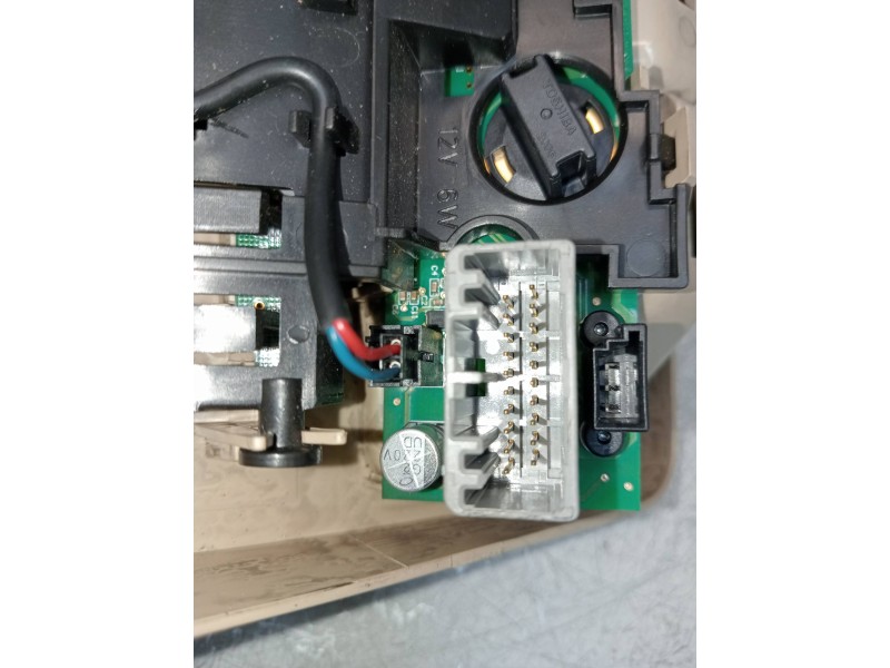 Recambio de luz interior para jaguar xj 3.0 v6 diesel cat referencia OEM IAM 16601706003  