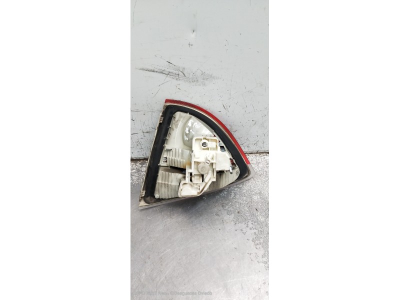 Recambio de piloto trasero izquierdo interior para bmw serie 3 touring (e91) 320d referencia OEM IAM 7160063  
