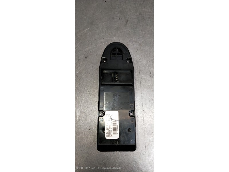 Recambio de mando elevalunas delantero izquierdo para bmw serie 5 berlina (e60) 525d xd referencia OEM IAM 912211201 08W36E02 4P
