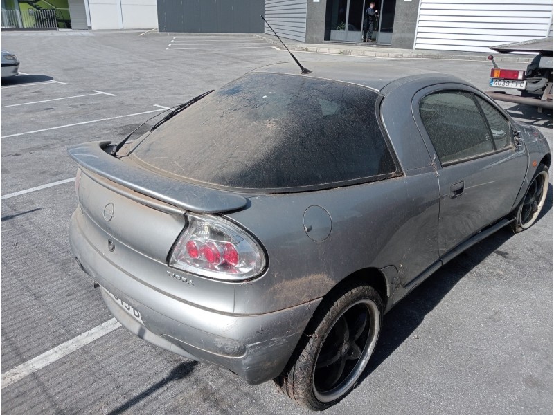 opel tigra del año 1996