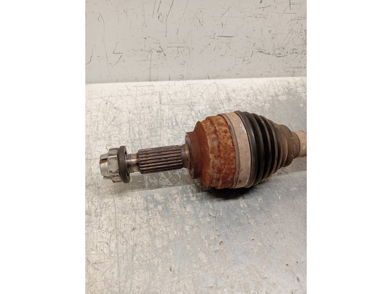 Recambio de transmision delantera derecha para renault clio iv limited referencia OEM IAM 391009101R  