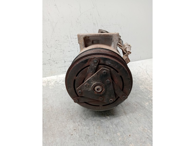 Recambio de compresor aire acondicionado para renault clio iv limited referencia OEM IAM 926000734R T72634BC 
