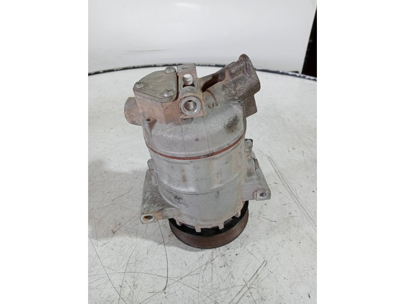 Recambio de compresor aire acondicionado para renault clio iv limited referencia OEM IAM 926000734R T72634BC 