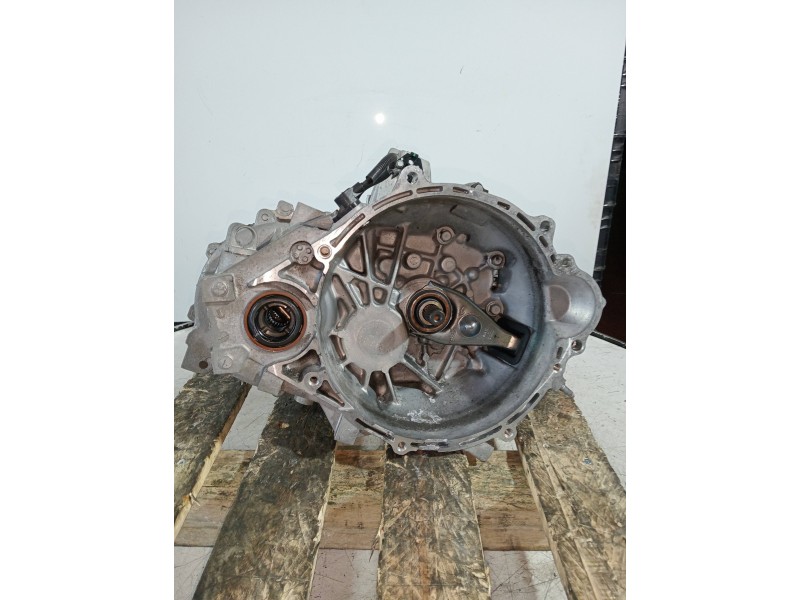 Recambio de caja cambios para hyundai elantra (ad)(2016) tecno referencia OEM IAM 0050S12  6V