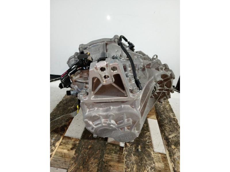 Recambio de caja cambios para hyundai elantra (ad)(2016) tecno referencia OEM IAM 0050S12  6V