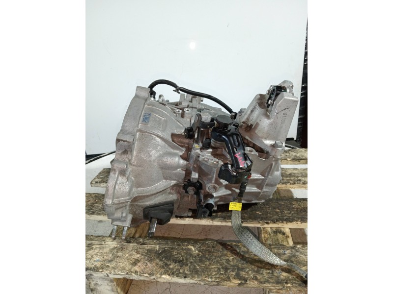 Recambio de caja cambios para hyundai elantra (ad)(2016) tecno referencia OEM IAM 0050S12  6V