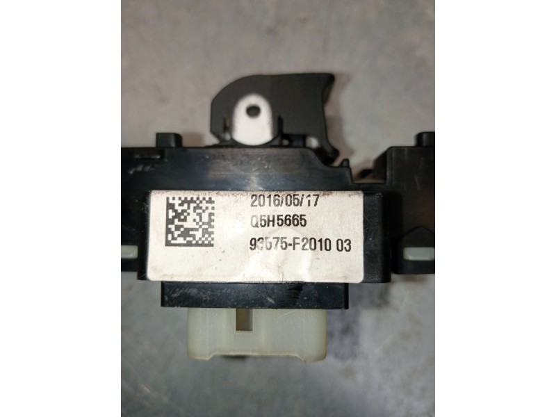 Recambio de mando elevalunas delantero derecho para hyundai elantra (ad)(2016) tecno referencia OEM IAM 93575F201003  