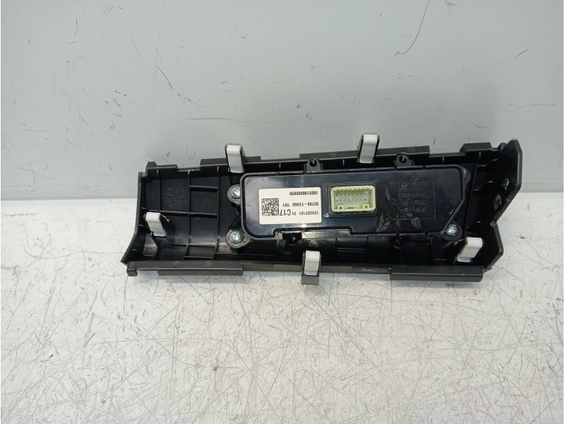 Recambio de mando multifuncion para hyundai elantra (ad)(2016) tecno referencia OEM IAM 93700F2060  