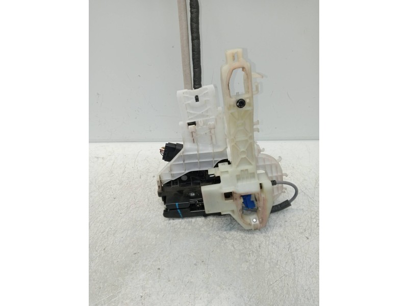 Recambio de motor cierre centralizado trasero derecho para hyundai elantra (ad)(2016) tecno referencia OEM IAM 81310F2030  