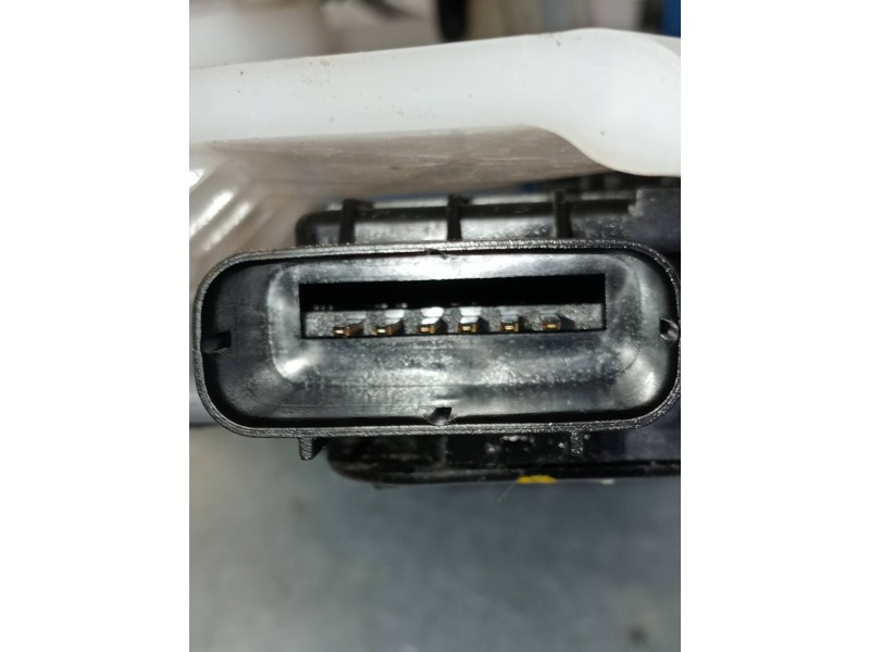 Recambio de motor cierre centralizado trasero derecho para hyundai elantra (ad)(2016) tecno referencia OEM IAM 81310F2030  