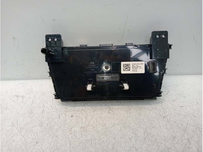 Recambio de mando calefaccion / aire acondicionado para hyundai elantra (ad)(2016) tecno referencia OEM IAM 97250F2211  