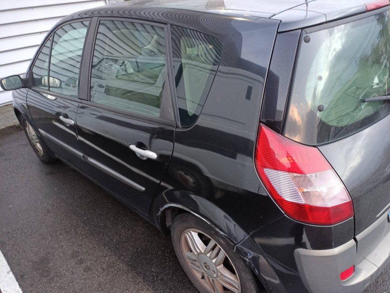 renault scenic ii del año 2004