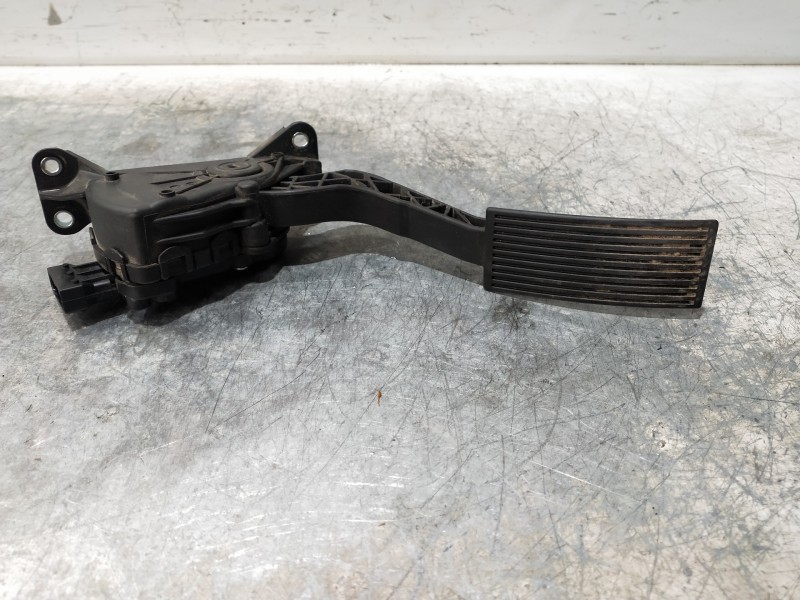 Recambio de potenciometro pedal para nissan navara pick-up d23 2.3 dci referencia OEM IAM 180024KJ0A 6PV93390113 