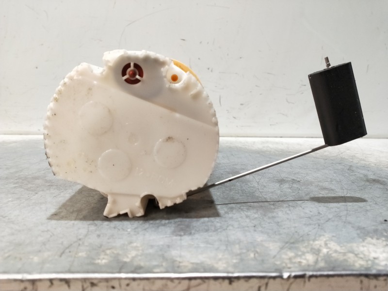 Recambio de bomba combustible para nissan navara pick-up d23 2.3 dci referencia OEM IAM 0580203376 170405JU0A 