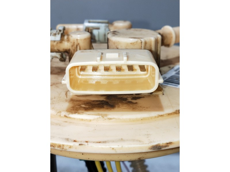 Recambio de bomba combustible para nissan navara pick-up d23 2.3 dci referencia OEM IAM 0580203376 170405JU0A 