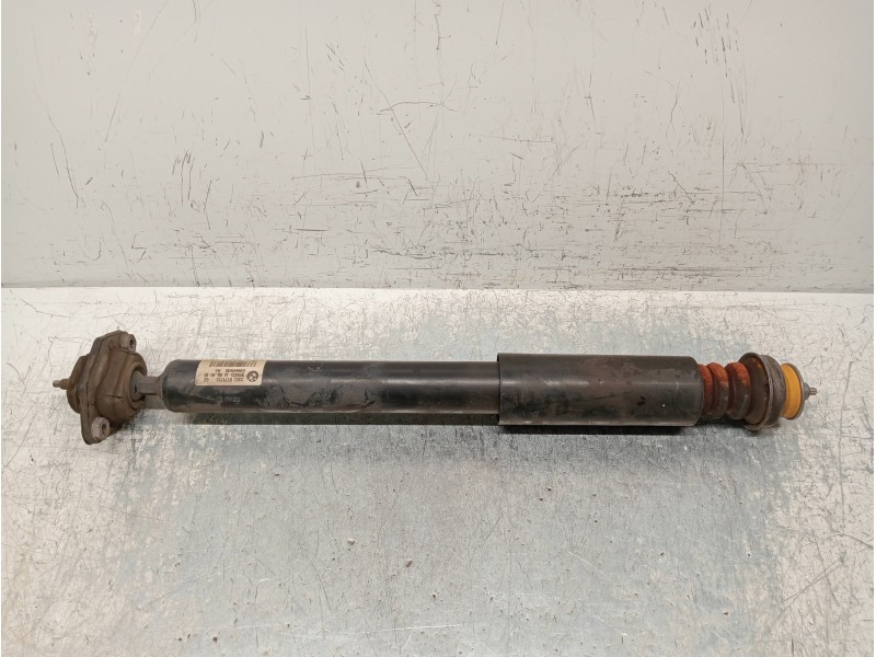 Recambio de amortiguador trasero derecho para bmw serie 3 berlina (e90) 330i referencia OEM IAM 33526771725  