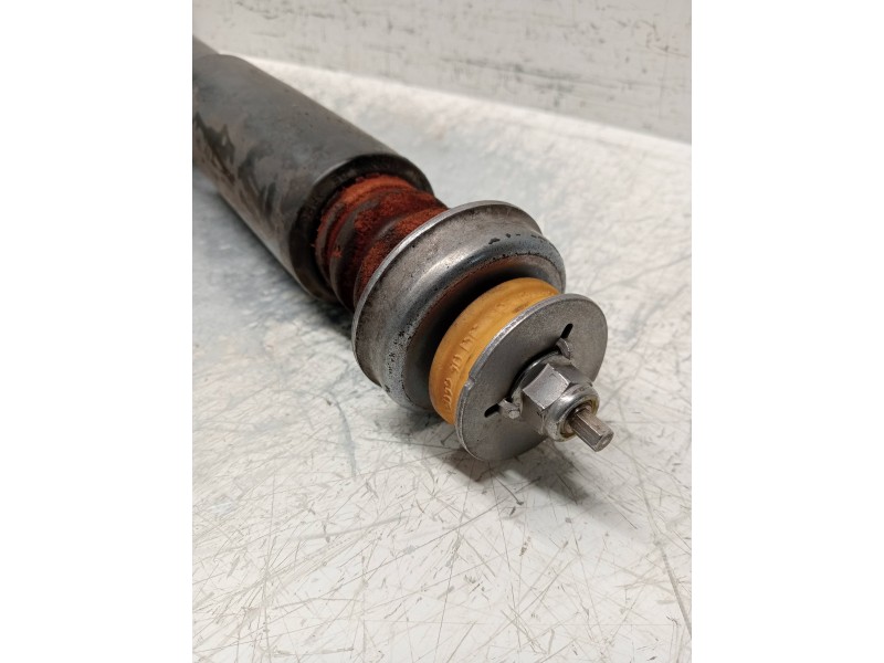Recambio de amortiguador trasero izquierdo para bmw serie 3 berlina (e90) 330i referencia OEM IAM 33526771725  