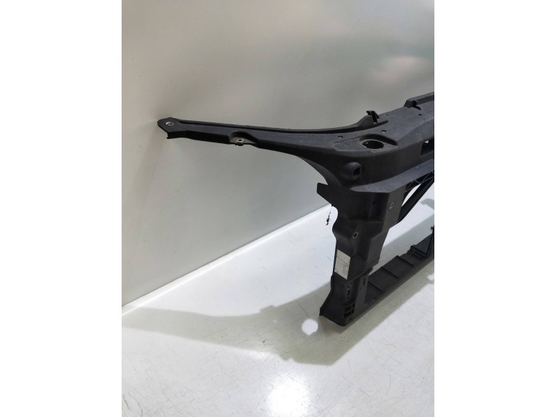 Recambio de panel frontal para mazda 3 berlina (bk) 1.6 crdt active+ kendo referencia OEM IAM   