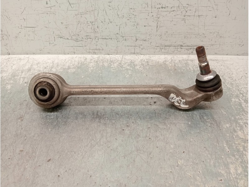 Recambio de brazo suspension inferior delantero derecho para bmw serie 3 berlina (e90) 330i referencia OEM IAM 31126763700R  