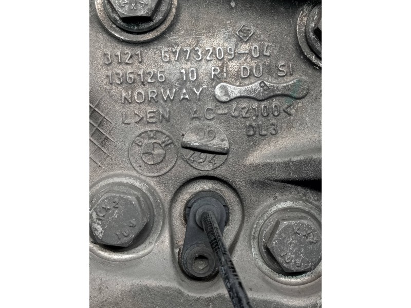 Recambio de mangueta delantera izquierda para bmw serie 3 berlina (e90) 330i referencia OEM IAM 3121677320904  