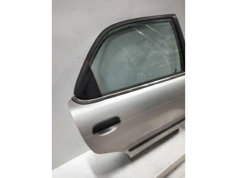 Recambio de puerta trasera derecha para suzuki baleno berlina sy (eg) 1.9 turbodiesel referencia OEM IAM   