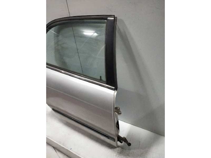 Recambio de puerta trasera derecha para suzuki baleno berlina sy (eg) 1.9 turbodiesel referencia OEM IAM   
