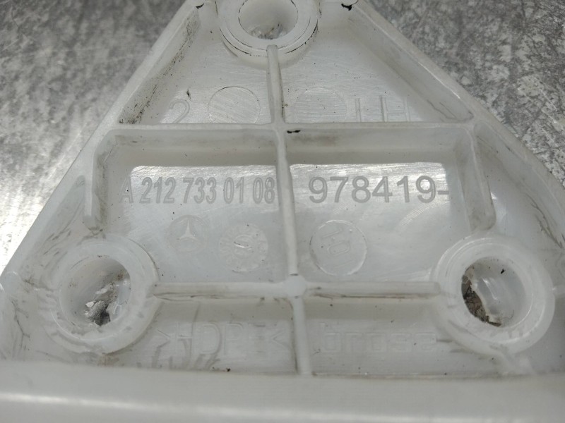 Recambio de motor cierre centralizado trasero izquierdo para mercedes clase e (w212) familiar 3.0 cdi cat referencia OEM IAM A21