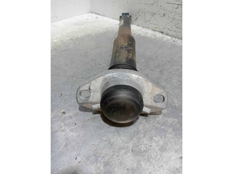 Recambio de amortiguador trasero derecho para toyota c-hr hybrid style plus referencia OEM IAM 48530F4020  