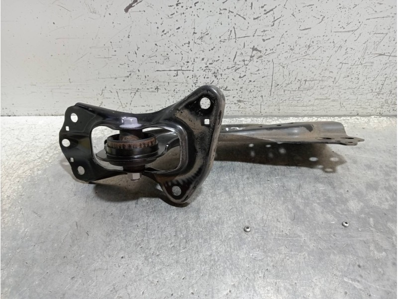 Recambio de brazo suspension superior trasero izquierdo para toyota c-hr hybrid style plus referencia OEM IAM   