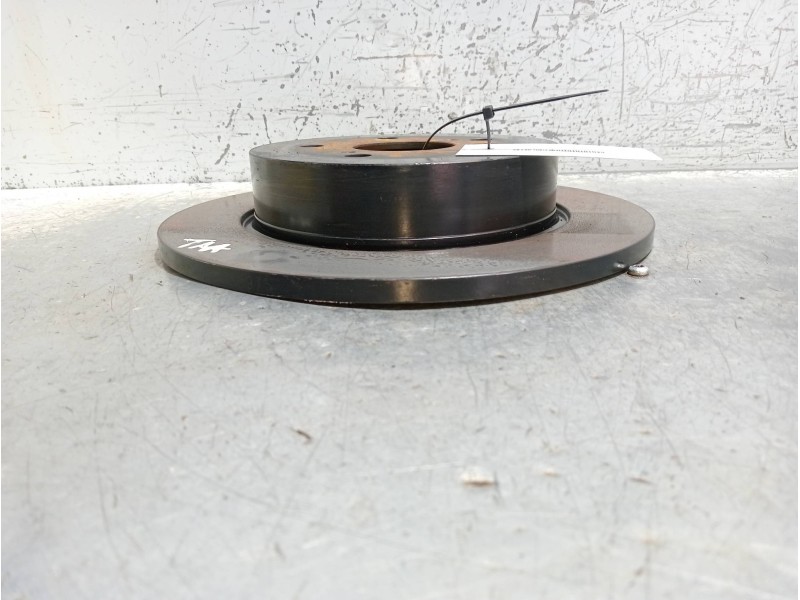 Recambio de disco freno trasero para toyota c-hr hybrid style plus referencia OEM IAM   