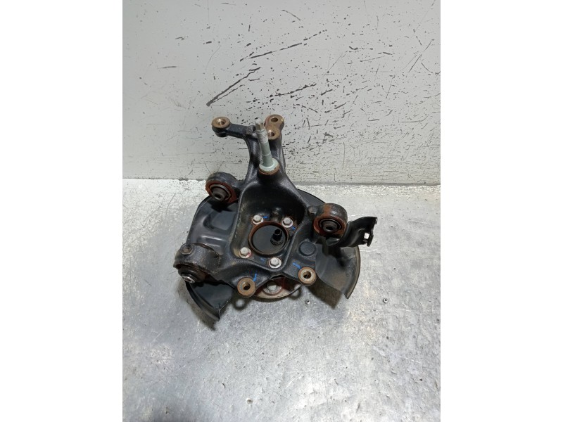 Recambio de mangueta trasera derecha para toyota c-hr hybrid style plus referencia OEM IAM   