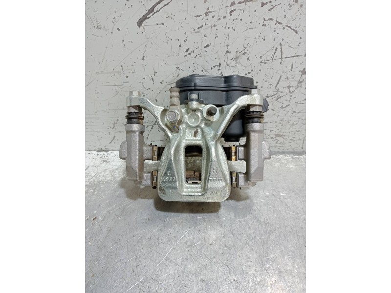 Recambio de pinza freno trasera derecha para toyota c-hr hybrid style plus referencia OEM IAM   ELÉCTRICA