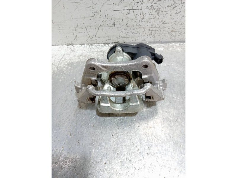 Recambio de pinza freno trasera izquierda para toyota c-hr hybrid style plus referencia OEM IAM   