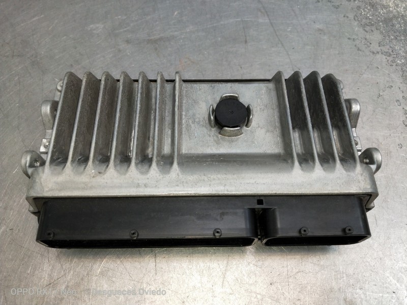 Recambio de centralita motor uce para toyota c-hr hybrid style plus referencia OEM IAM 89661F4320 MB2768003960 