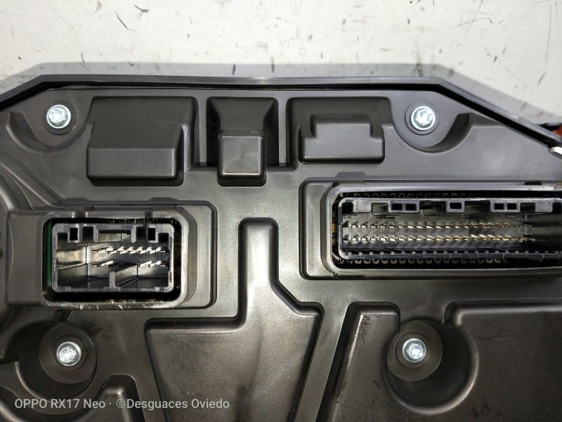 Recambio de cuadro instrumentos para toyota c-hr hybrid style plus referencia OEM IAM 83800F4500D4 A2C38980602 