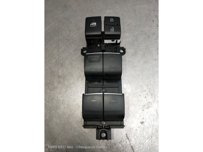 Recambio de mando elevalunas delantero izquierdo para toyota c-hr hybrid style plus referencia OEM IAM 8404002160 TM0216 5P