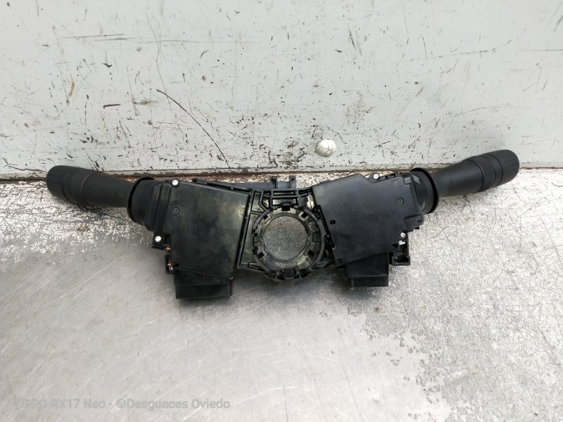 Recambio de mando luces para toyota c-hr hybrid style plus referencia OEM IAM F405017J591  