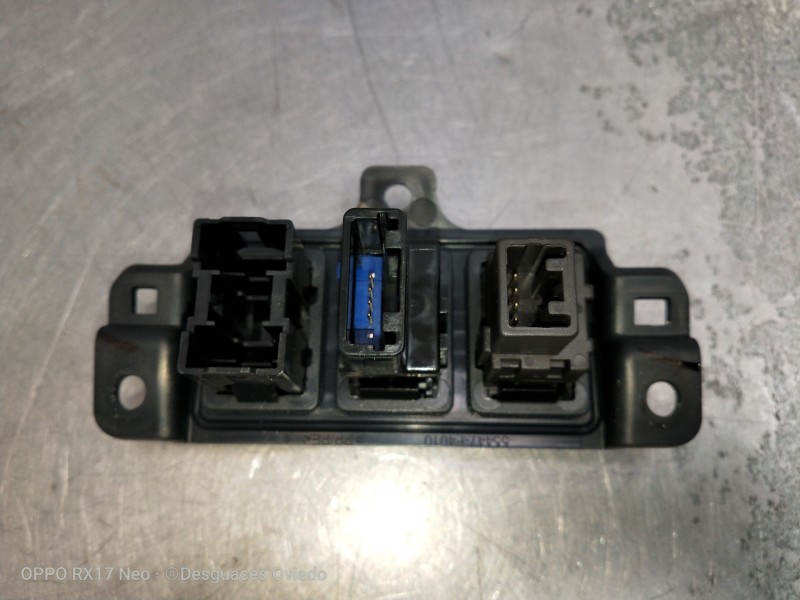 Recambio de mando multifuncion para toyota c-hr hybrid style plus referencia OEM IAM 55447F4010  