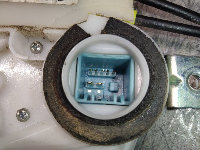 Recambio de motor cierre centralizado trasero derecho para honda civic berlina 5 (fk) 2.2 i-ctdi comfort referencia OEM IAM 7261