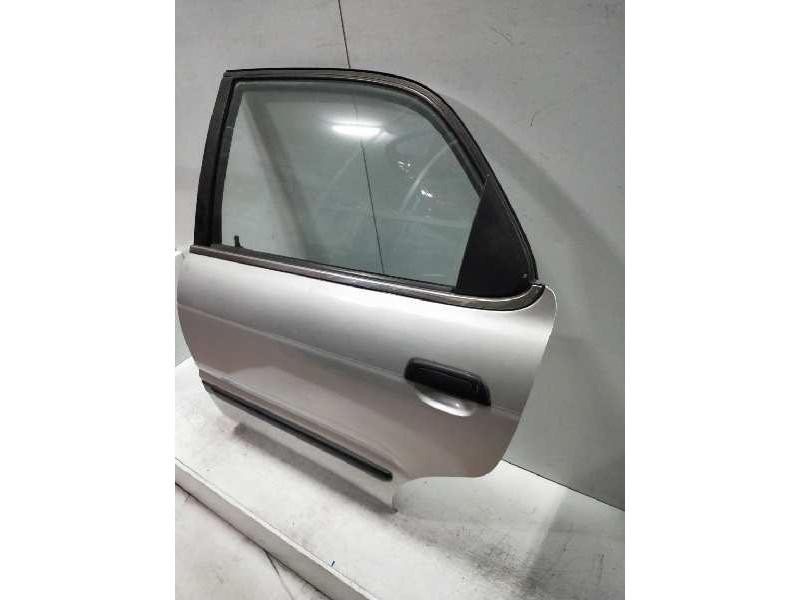 Recambio de puerta trasera izquierda para suzuki baleno berlina sy (eg) 1.9 turbodiesel referencia OEM IAM   