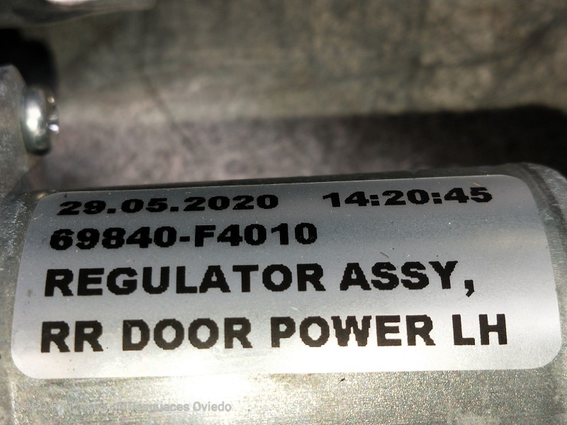 Recambio de elevalunas trasero izquierdo para toyota c-hr hybrid style plus referencia OEM IAM 69840F4010  5P