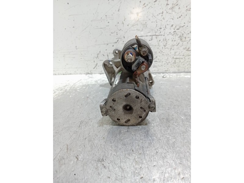 Recambio de motor arranque para renault clio iii confort dynamique referencia OEM IAM 8200836473  VALEO