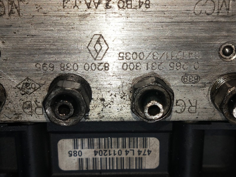 Recambio de abs para renault scenic ii confort authentique referencia OEM IAM 8200038695 0265231300 0265800300