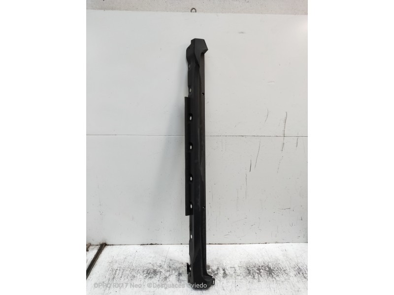 Recambio de faldon lateral para toyota c-hr hybrid style plus referencia OEM IAM   IZQUIERDO