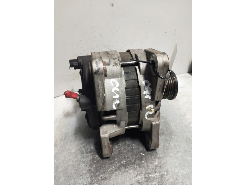 Recambio de alternador para renault clio iv limited referencia OEM IAM 231006007R  