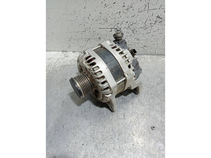 Recambio de alternador para nissan navara pick-up d23 2.3 dci referencia OEM IAM 231005JU0A  