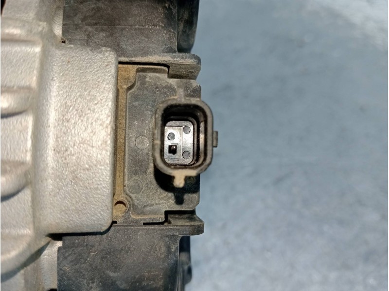 Recambio de alternador para nissan navara pick-up d23 2.3 dci referencia OEM IAM 231005JU0A  